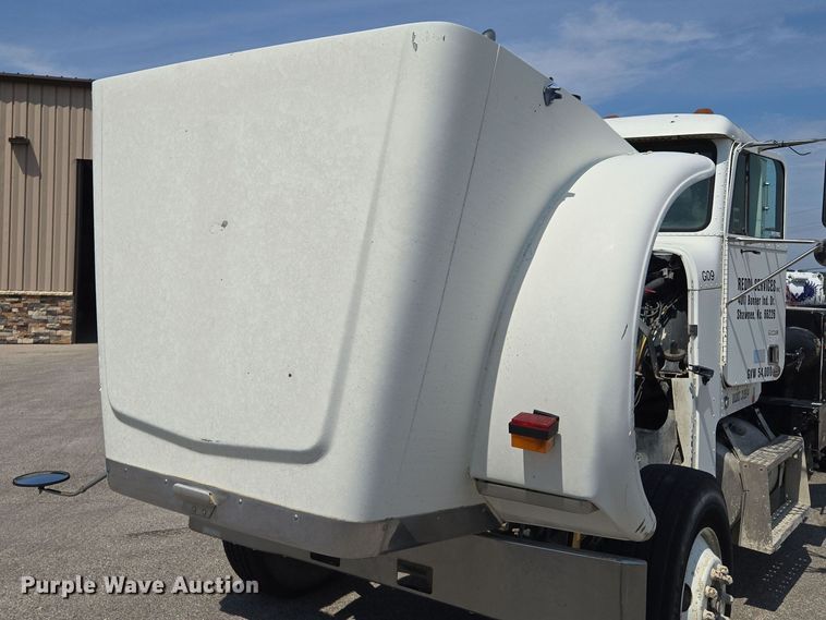image for item EV1553 1996 Freightliner vacuum truck