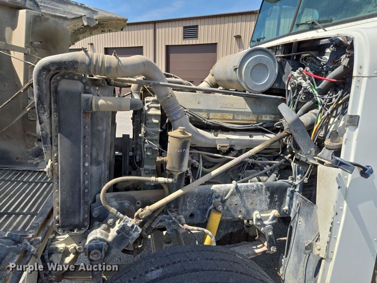 image for item EV1553 1996 Freightliner vacuum truck