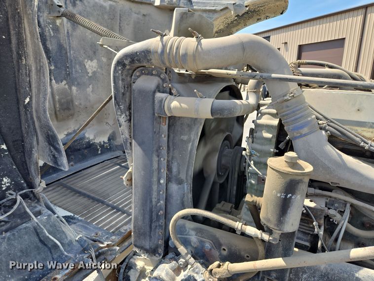 image for item EV1553 1996 Freightliner vacuum truck