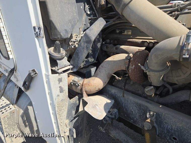 image for item EV1553 1996 Freightliner vacuum truck