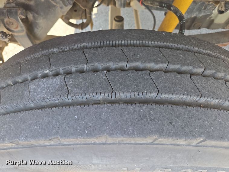 image for item EV1553 1996 Freightliner vacuum truck