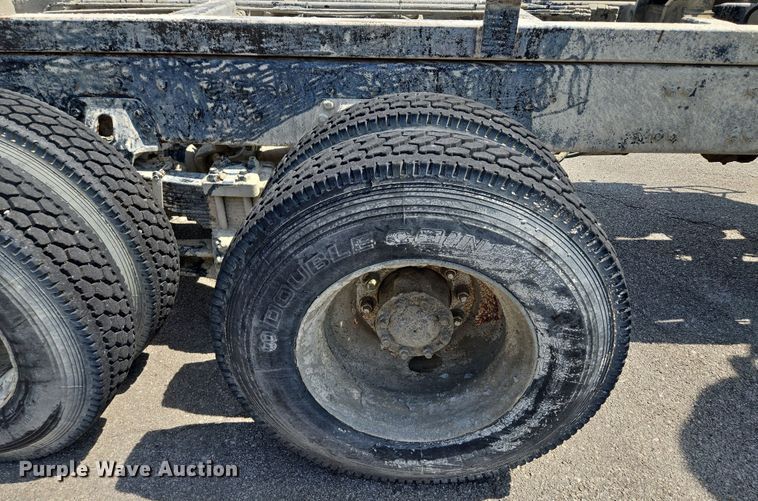 image for item EV1553 1996 Freightliner vacuum truck