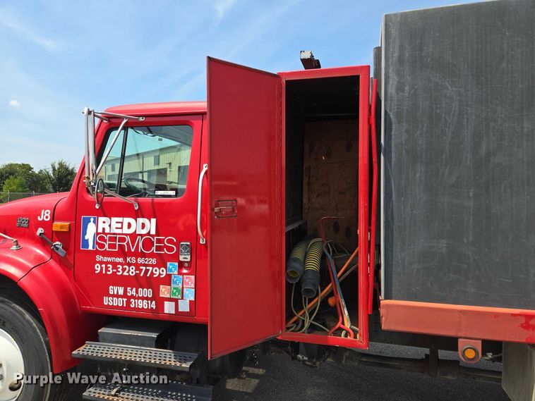 image for item EV1554 1996 International 4700 sewer jetter truck