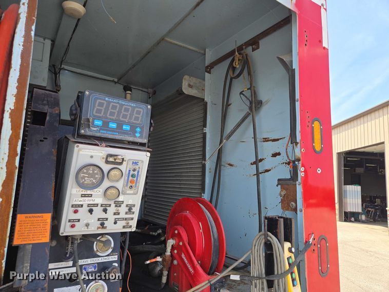 image for item EV1554 1996 International 4700 sewer jetter truck