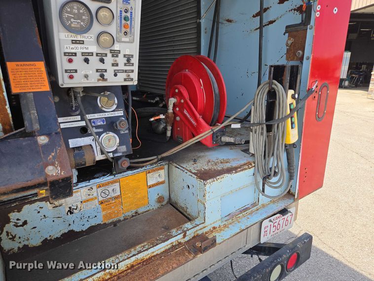 image for item EV1554 1996 International 4700 sewer jetter truck