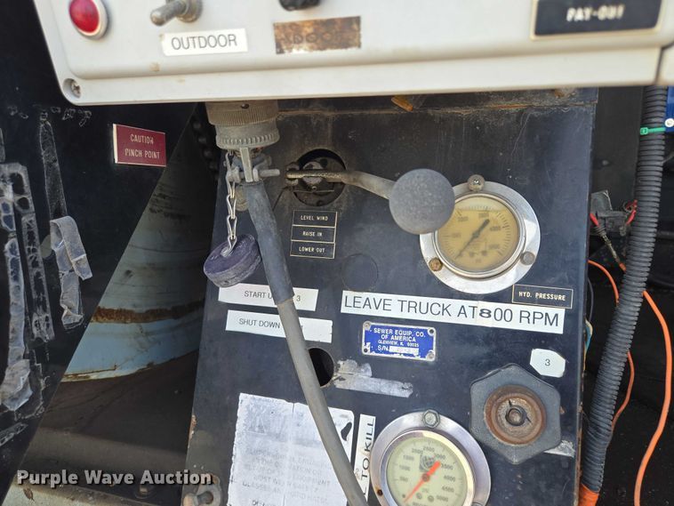 image for item EV1554 1996 International 4700 sewer jetter truck