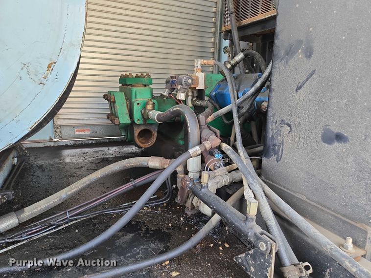 image for item EV1554 1996 International 4700 sewer jetter truck