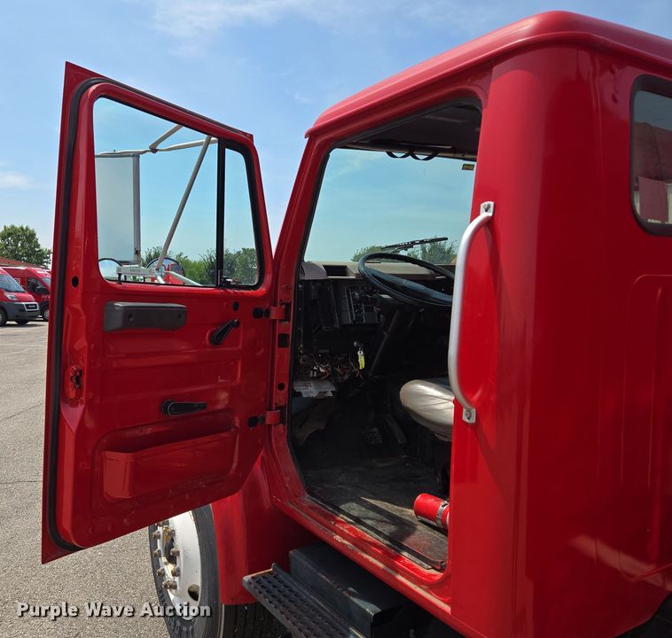 image for item EV1554 1996 International 4700 sewer jetter truck