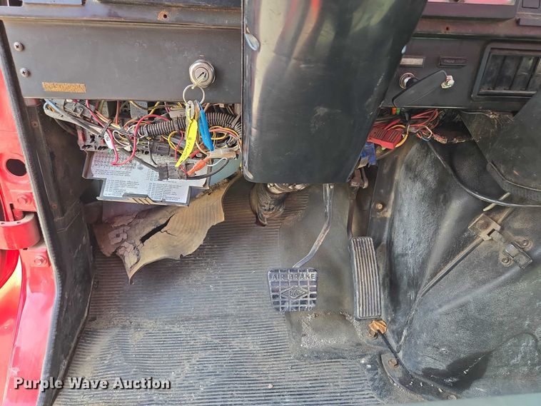 image for item EV1554 1996 International 4700 sewer jetter truck