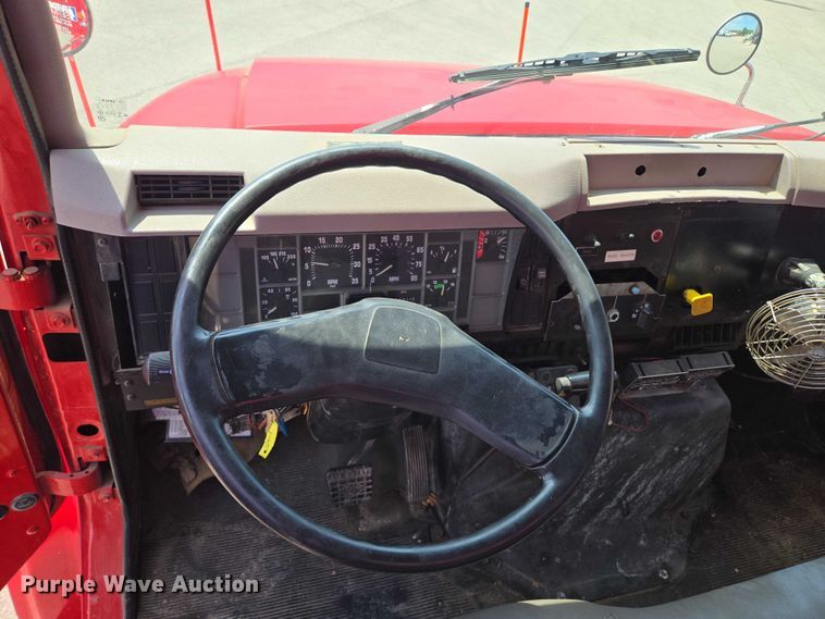 image for item EV1554 1996 International 4700 sewer jetter truck