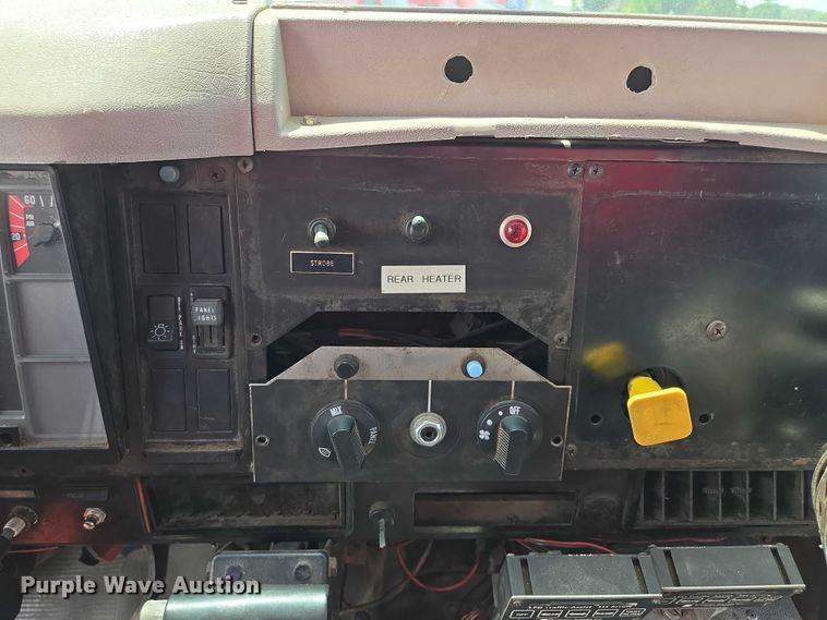 image for item EV1554 1996 International 4700 sewer jetter truck