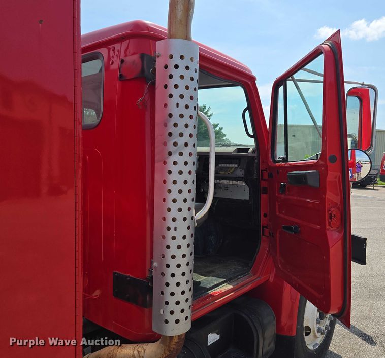 image for item EV1554 1996 International 4700 sewer jetter truck