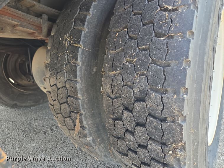 image for item EV1554 1996 International 4700 sewer jetter truck