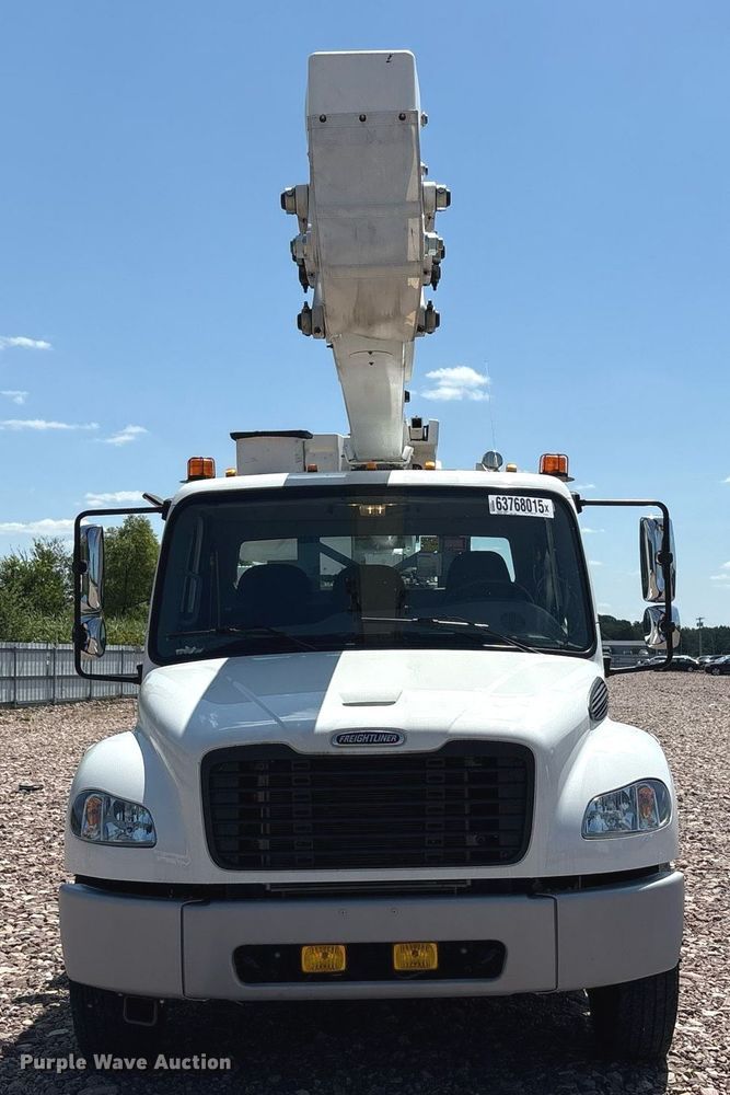 CAMIóN CON CANASTILLA 2022 FREIGHTLINER TEREX