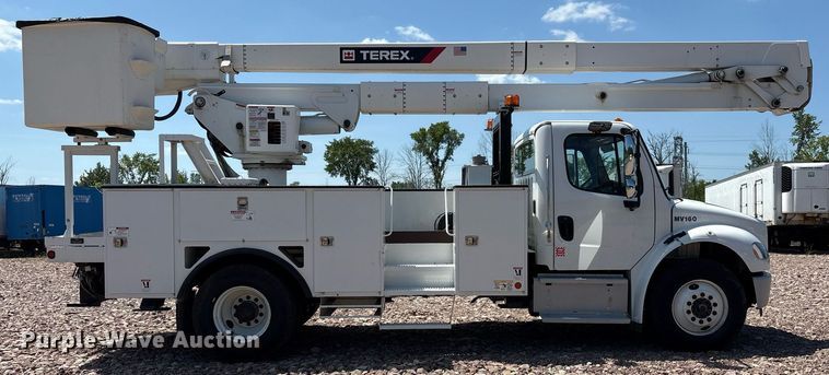 CAMIóN CON CANASTILLA 2022 FREIGHTLINER TEREX