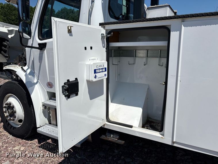 image for item YA0588 2022 Freightliner Business Class M2 bucket truck