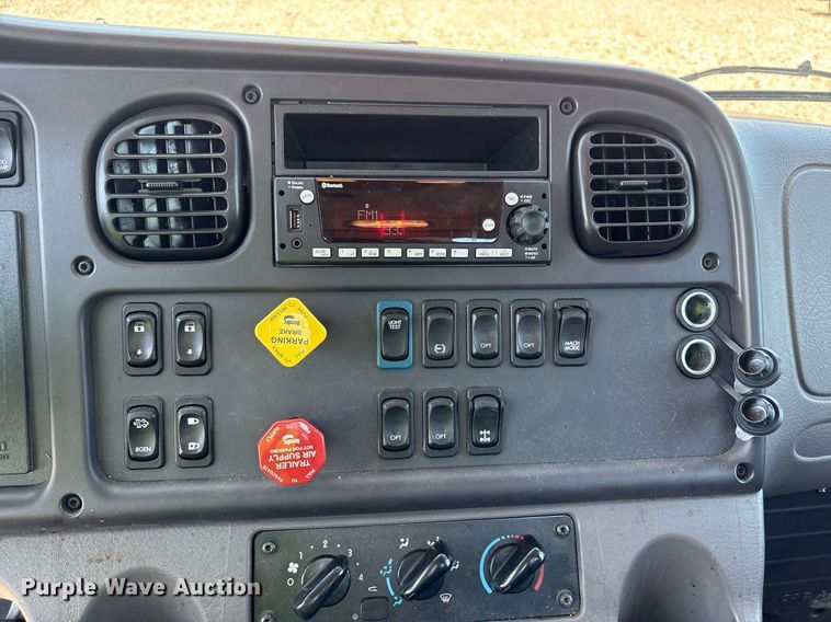 image for item YA0588 2022 Freightliner Business Class M2 bucket truck