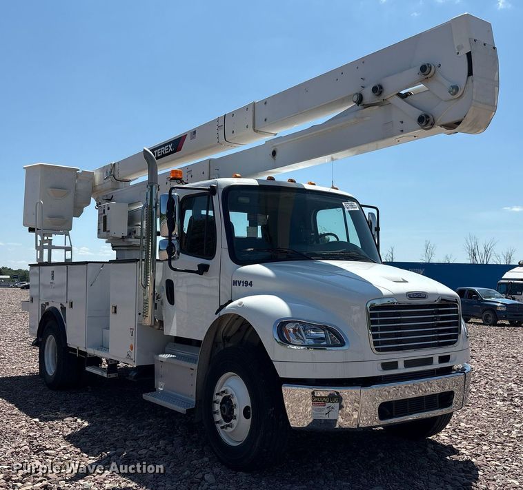 CAMIóN CON CANASTILLA 2024 FREIGHTLINER TEREX