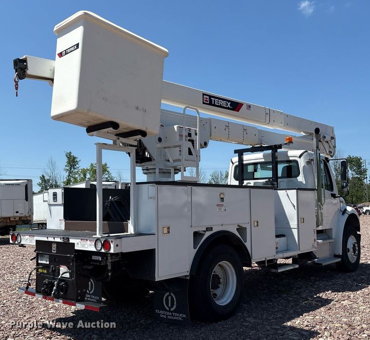 CAMIóN CON CANASTILLA 2024 FREIGHTLINER TEREX