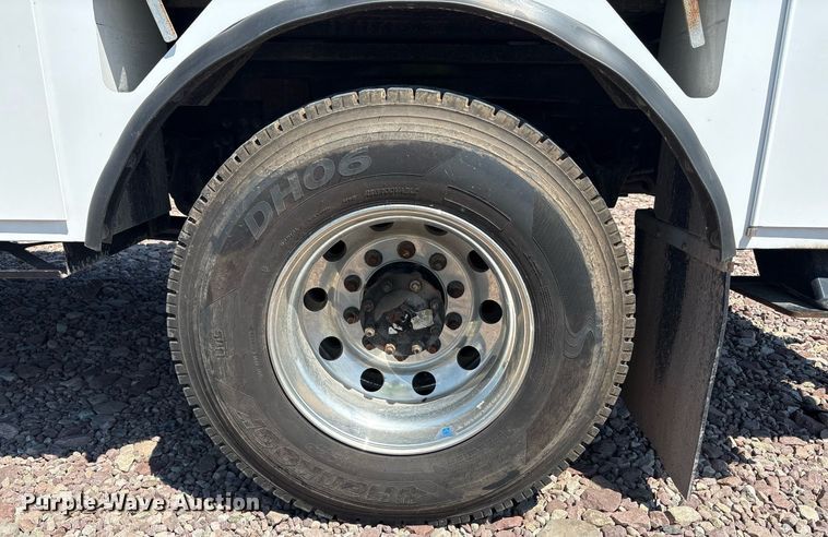 image for item YA0652 2024 Freightliner Business Class M2 bucket truck