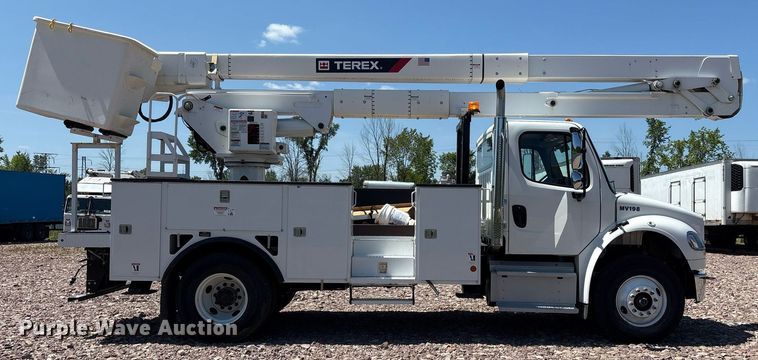 CAMIóN CON CANASTILLA 2023 FREIGHTLINER TEREX