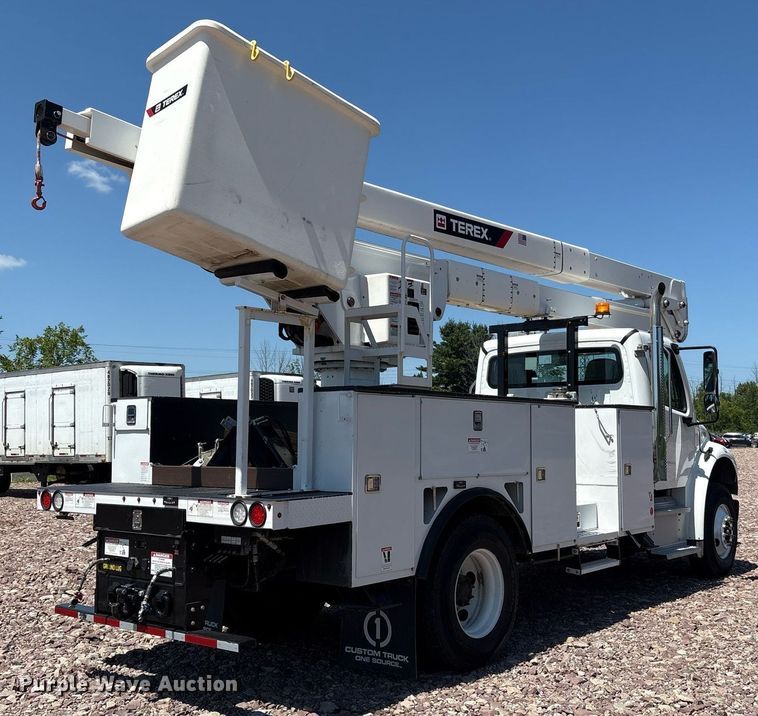 CAMIóN CON CANASTILLA 2023 FREIGHTLINER TEREX