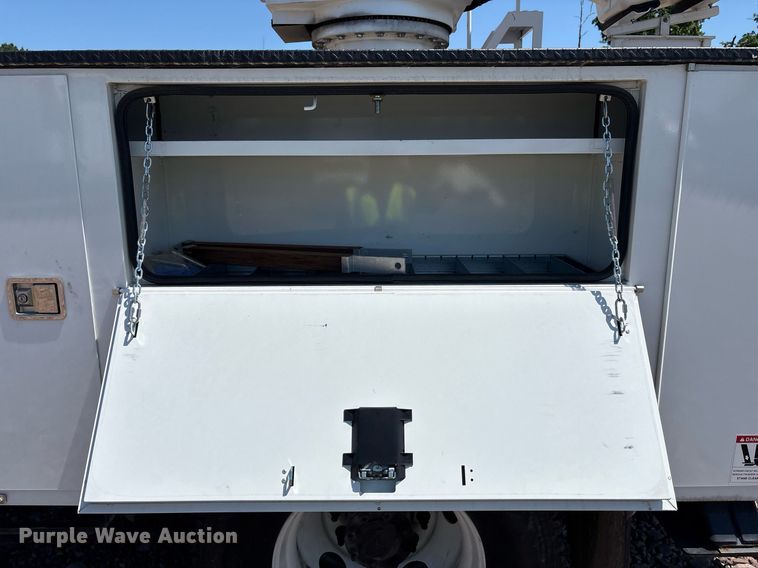 image for item YA0653 2023 Freightliner  Business Class M2 bucket truck