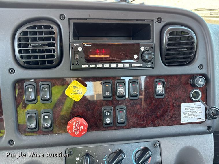 image for item YA0653 2023 Freightliner  Business Class M2 bucket truck