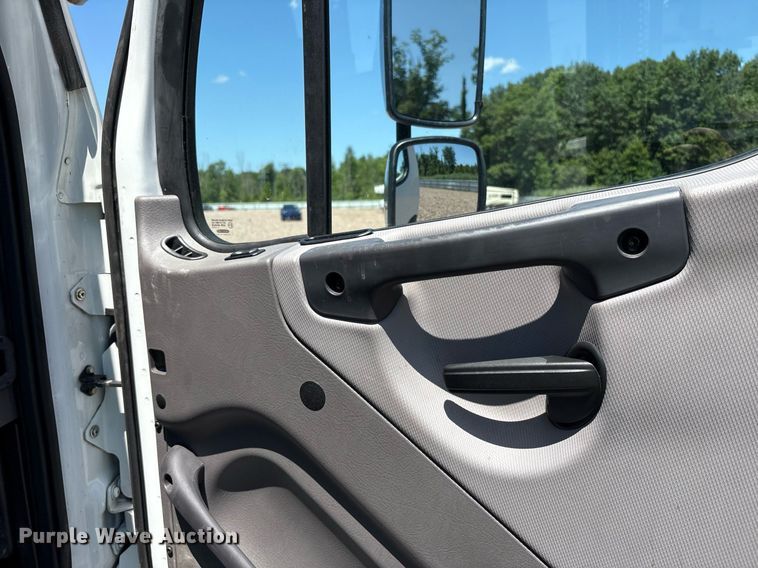 image for item YA0653 2023 Freightliner  Business Class M2 bucket truck