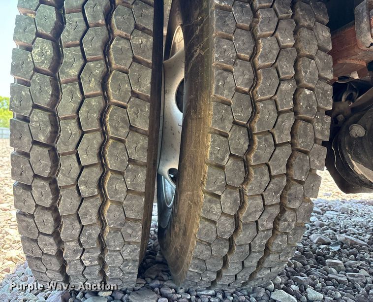 image for item YA0653 2023 Freightliner  Business Class M2 bucket truck