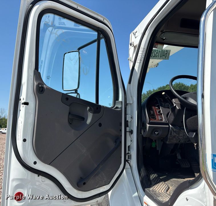 image for item YA0654 2023 Freightliner Business Class M2 bucket truck