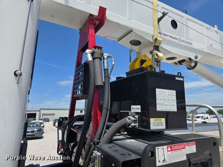 image for item YA0685 2020 Peterbilt 567 crane truck