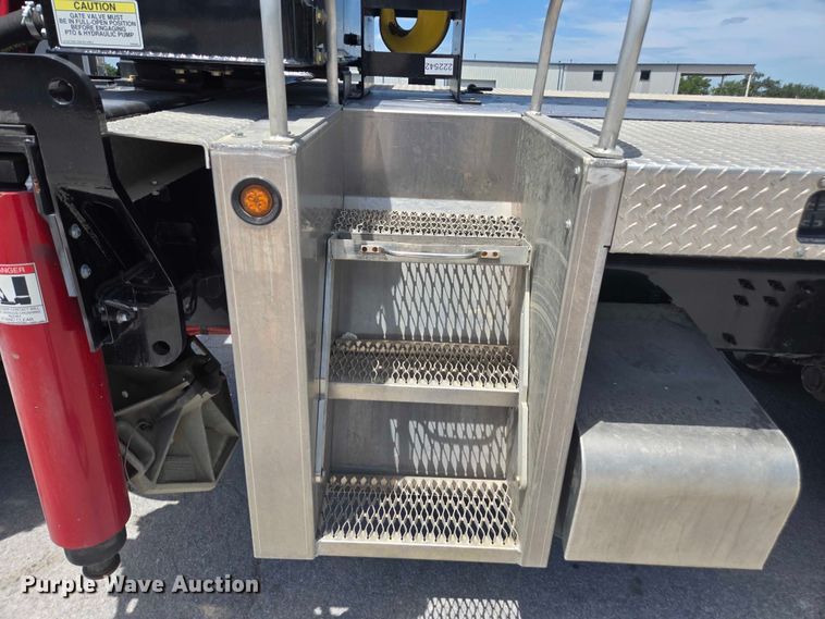 image for item YA0685 2020 Peterbilt 567 crane truck