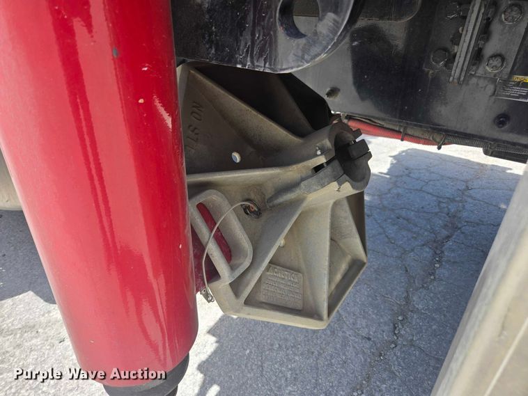 image for item YA0685 2020 Peterbilt 567 crane truck