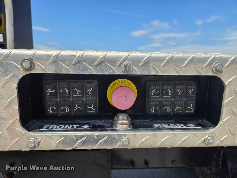 image for item YA0685 2020 Peterbilt 567 crane truck