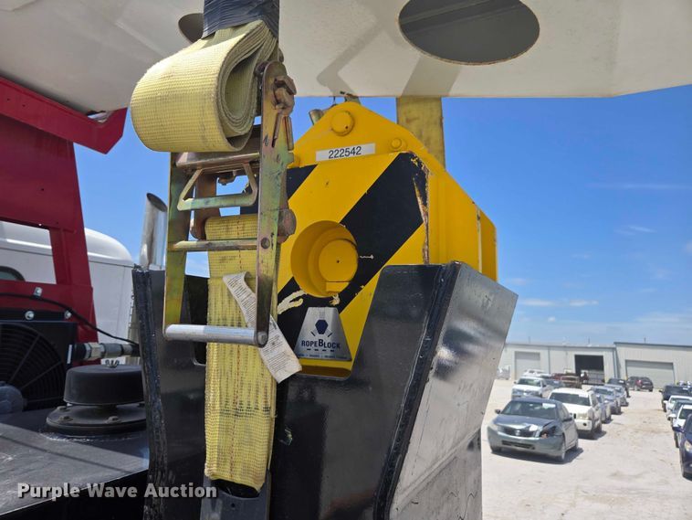 image for item YA0685 2020 Peterbilt 567 crane truck