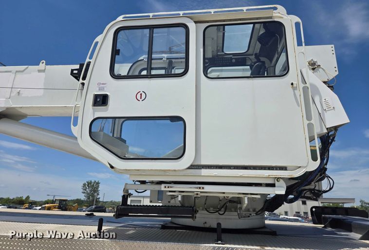 image for item YA0685 2020 Peterbilt 567 crane truck