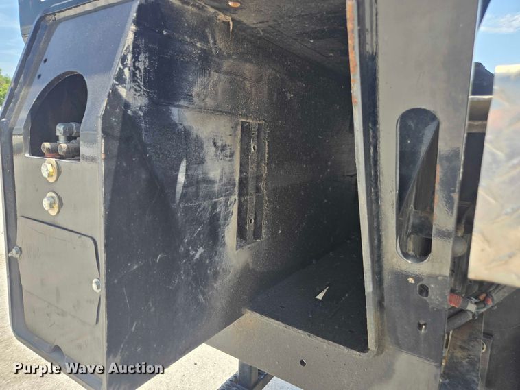 image for item YA0685 2020 Peterbilt 567 crane truck