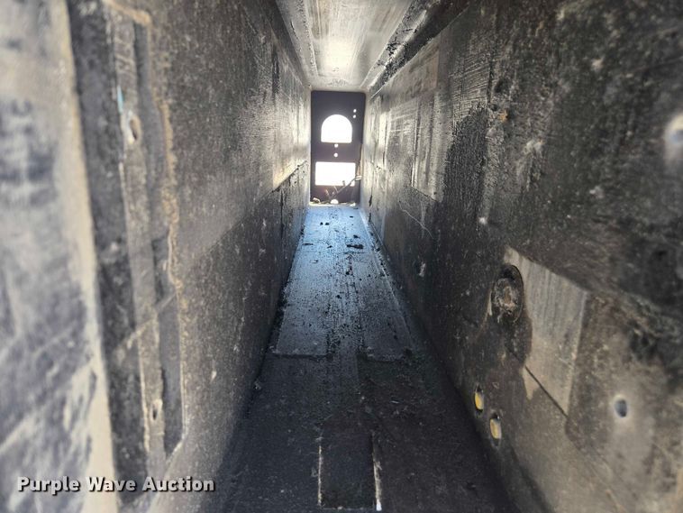 image for item YA0685 2020 Peterbilt 567 crane truck