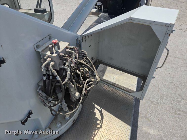 image for item YA0685 2020 Peterbilt 567 crane truck