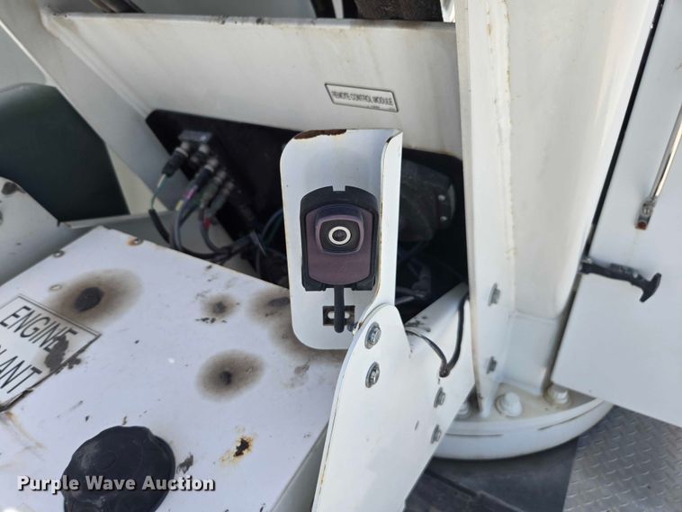 image for item YA0685 2020 Peterbilt 567 crane truck