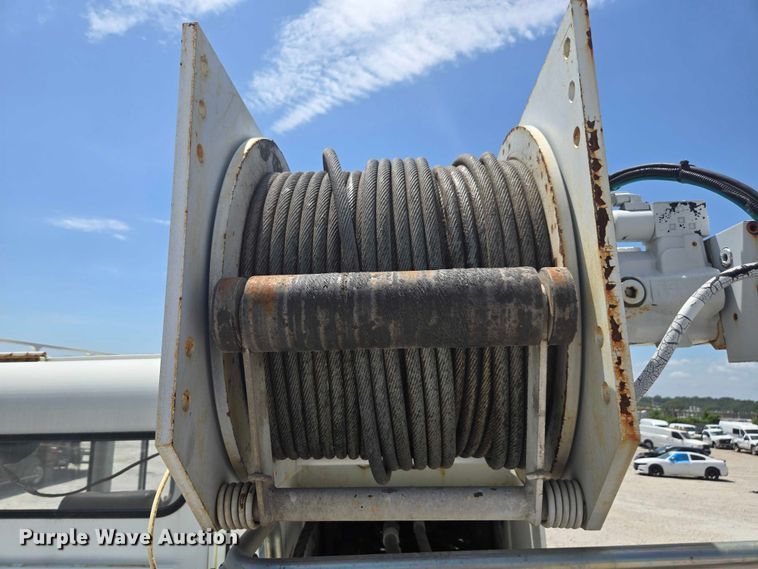 image for item YA0685 2020 Peterbilt 567 crane truck