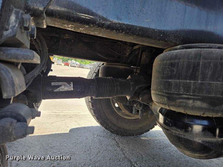 image for item YA0685 2020 Peterbilt 567 crane truck