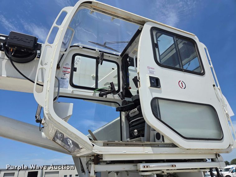 image for item YA0685 2020 Peterbilt 567 crane truck