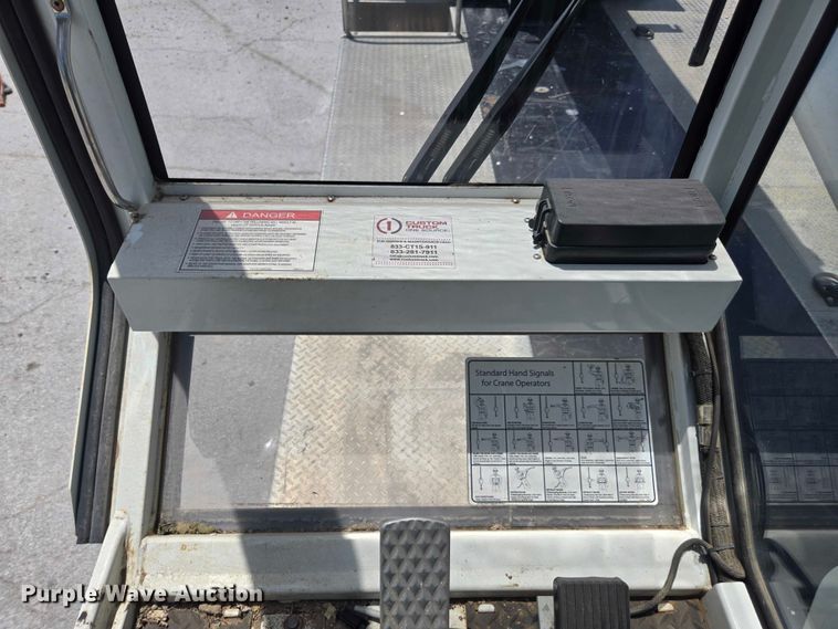 image for item YA0685 2020 Peterbilt 567 crane truck