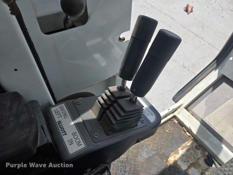 image for item YA0685 2020 Peterbilt 567 crane truck