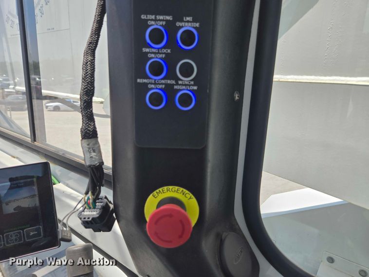 image for item YA0685 2020 Peterbilt 567 crane truck