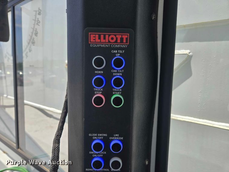 image for item YA0685 2020 Peterbilt 567 crane truck