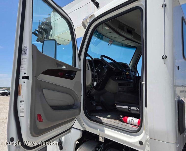 image for item YA0685 2020 Peterbilt 567 crane truck