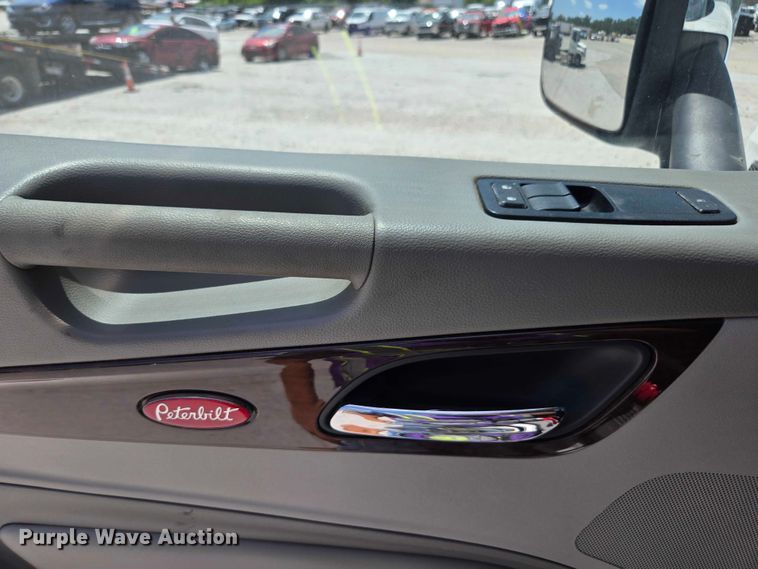 image for item YA0685 2020 Peterbilt 567 crane truck